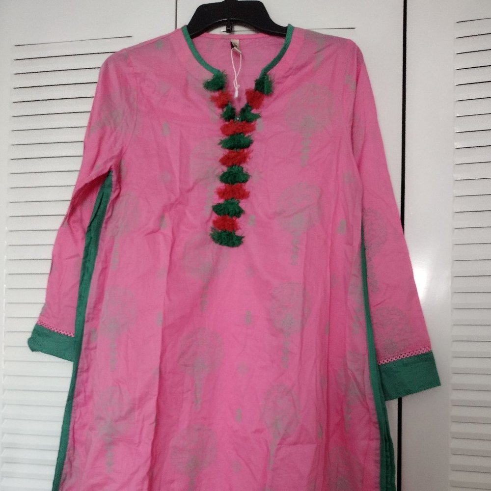 Pakistani lawn kurti